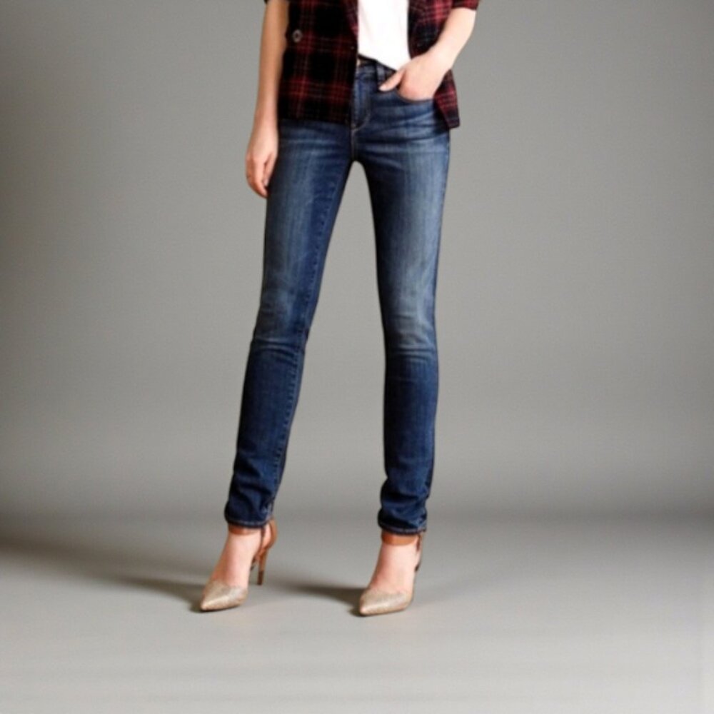 Pilcro and the Letterpress Low-Rise Straight Ankle Zip Jeans